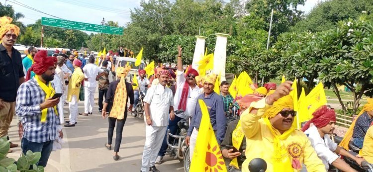 रॉयल राजपूत संगठन रीवा रॉयल राजपूत संगठन द्वारा संगठन के स्थापना दिवस के दिन मर्यादा पुरुषोत्तम भगवान श्री रामचंद्र…